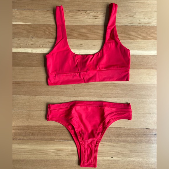 Beautiful Red Fae Bikini - Picture 1 of 4